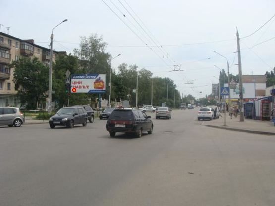 Фото рекламной плоскости по адресу Мазепи, вул.(Калініна), 12/8 (бар "Апельсин")