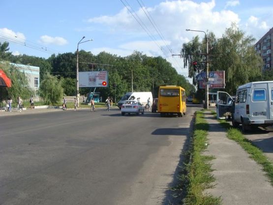 Фото рекламной плоскости по адресу В.Тирнівська вул.ТЦ "Половка"