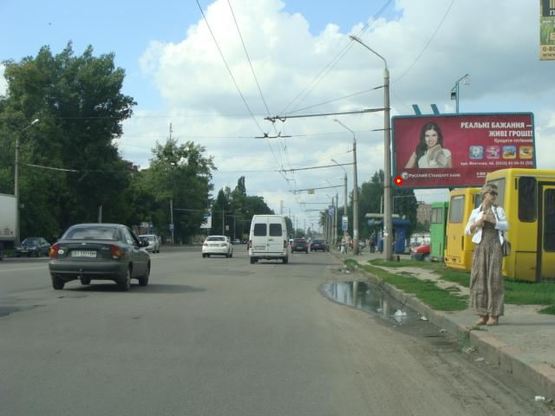 Фото рекламной плоскости по адресу Зіньківська вул., поворот на К. вокзал