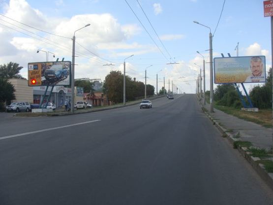 Фото рекламной плоскости по адресу М.Бирюзова вул., 7