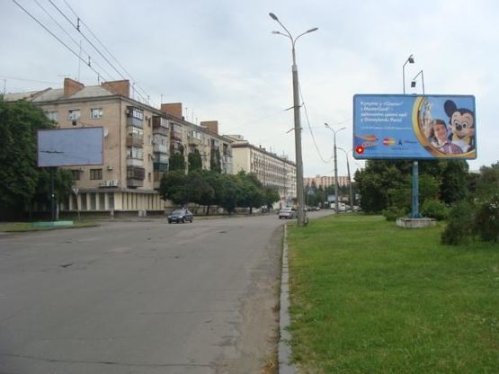 Фото рекламной плоскости по адресу Сінна вул. та Зигіна вул.(на перехр.)