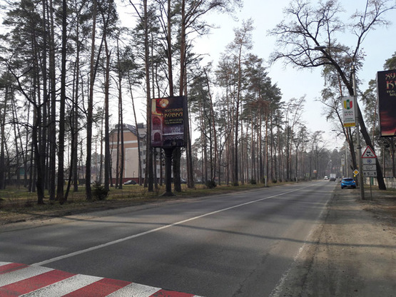 Фото рекламной плоскости по адресу ул. Шевченка (после ул. Революции), направление из Киева