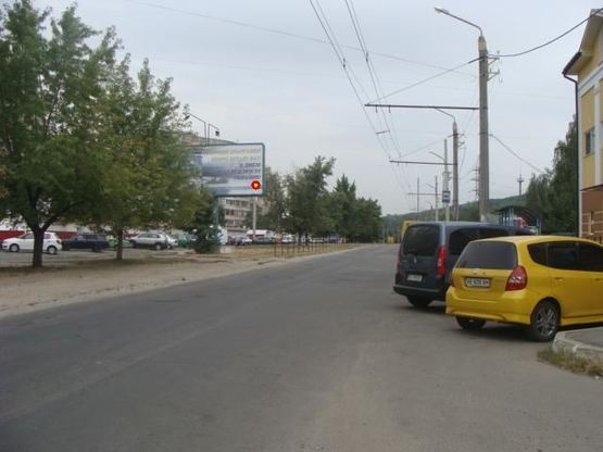 Фото рекламной плоскости по адресу Чураївни вул.(мікрорайон "Левада")(в центр)