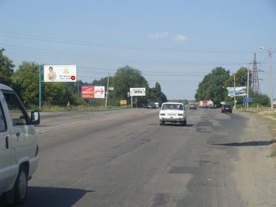 Фото рекламной плоскости по адресу К.Шосе вул., 92/2 навпроти