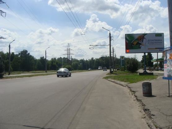 Фото рекламной плоскости по адресу Миру просп.,9 між зуп. "Б.Хмельницького" та АЗС