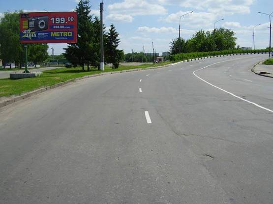 Фото рекламної площини за адресою ул.Гоголя, парная сторона, въезд со стороны Полтавы