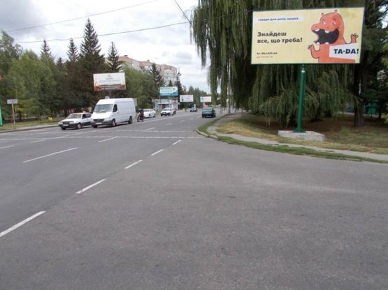 Фото рекламной плоскости по адресу ул.Гоголя, парная сторона, перекресток с ул.Котляревского, поворот на Сорочинцы