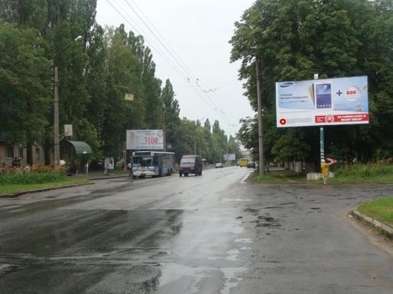 Фото рекламной плоскости по адресу І.Мазепи вул. (Калініна) (поліклініка)