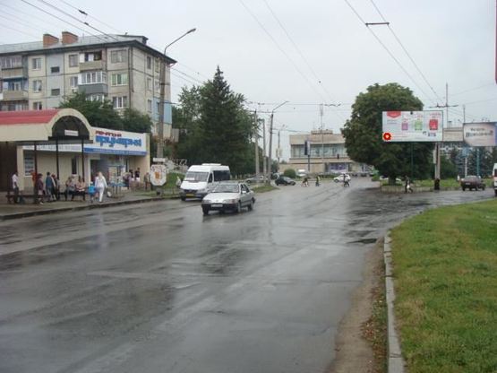 Фото рекламной плоскости по адресу В.Тирнівська,вул. - І.Мазепи (Калініна). вул., 10/61 перехр.(Автовокзал)