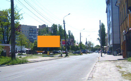 Фото рекламной плоскости по адресу район вокзала, ул. Антонова (Ленинградская), возле супермаркета "Фуршет"