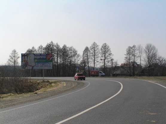 Фото рекламної площини за адресою ст.Б м. Яворів виїзд на трасу Львів - Краковець М-10