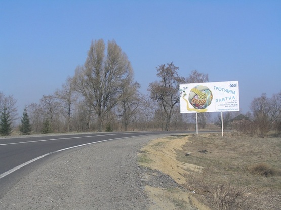 Фото рекламної площини за адресою ст.А вїзд з траси Львів - Краковець М-10 у м. Яворів