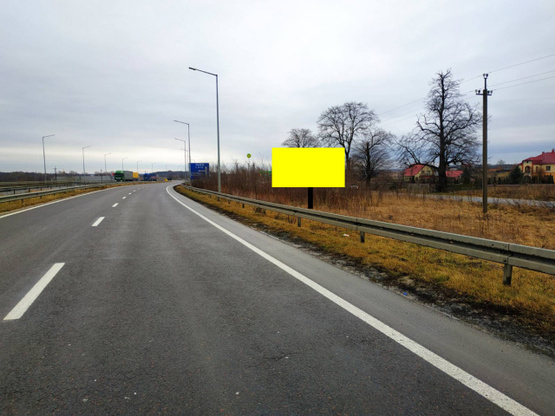 Фото рекламної площини за адресою Таможня, на г.Яворов, г.Новояворовск, г.Львов, 800м. от поста, трасса Львов - Краковец (М-10) + АЗК WOG по направлению движения