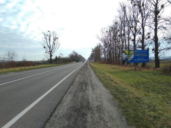 Фото рекламної площини за адресою Трасса Львов- Рава-Русская (М-09), с границы c Польшей (г.Рава-Русская) на г.Львов