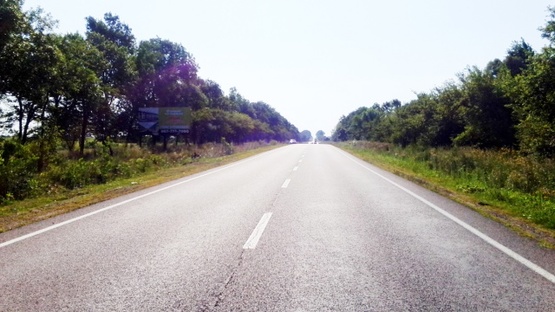 Фото рекламної площини за адресою таможня, с границы с Польшей на Львов, на г.Червоноград, + выезд с г.Рава-Русская, траса Львов- Рава-Русская (М-09) + АЗС