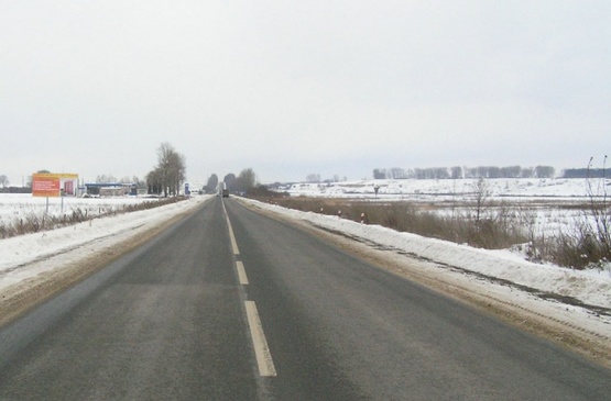 Фото рекламної площини за адресою с границы c Польшей (г.Рава-Русская) на г.Львов, трасса Львов- Рава-Русская (М-09) +АЗС