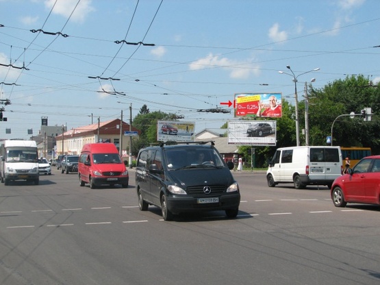 Фото рекламной плоскости по адресу Покровська, 93, верх