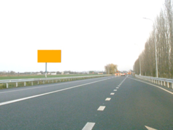 Фото рекламної площини за адресою Трасса Киев-Ковель (справа) км 40+500, направление на Киев