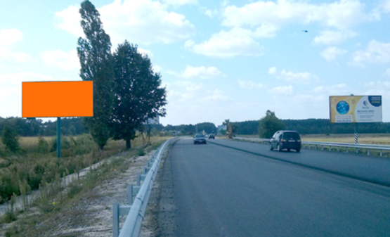 Фото рекламной плоскости по адресу Трасса Киев-Ковель (слева), направление из Киева