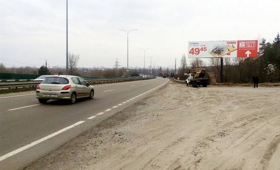 Фото рекламної площини за адресою ул Богатырская /900 м после перекрестка на Вышгород,на Петривцы,Дымер (А) левый/ на Киев