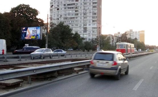 Фото рекламной плоскости по адресу Миропольская 27/16/вход в рынок "Юность"(В)