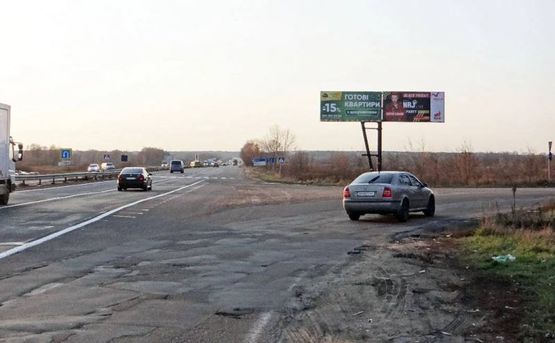 Фото рекламной плоскости по адресу Бровары Окружная/АЗС ОККО,ресторанно гостинничный комплекс "Петровський Бровар" (А) правый - на Киев