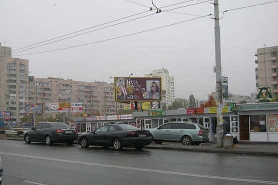 Фото рекламної площини за адресою Оболонский пр./пр.Героев Днепра (ст.м.Гер.Днепра)ТЦ Дрим Таун часть-2