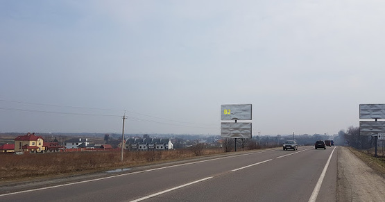 Фото рекламной плоскости по адресу Обїздна М-10, З.О. м. Львова, біля Арт-Енерго в сторону Кінг Крос (верхній)