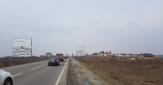 Фото рекламной плоскости по адресу Обїздна М-10, З.О. м. Львова, Панська Гора в сторону Сокільник (нижній)2