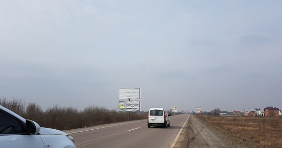 Фото рекламної площини за адресою Обїздна М-10, З.О. м. Львова, між гот. Панська Гора та Кінг Крос в сторону гот. Панська Гора (нижній)
