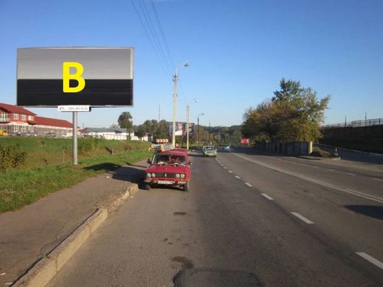 Фото рекламной плоскости по адресу вул. Омеляна Ковча рух до вул. Вінниця, місце №1