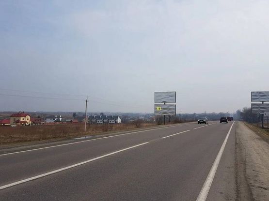 Фото рекламної площини за адресою Об'їзна М-10, З.О. м. Львова, біля Арт-Енерго в сторону ТРЦ King Cross Leopolis (нижній)