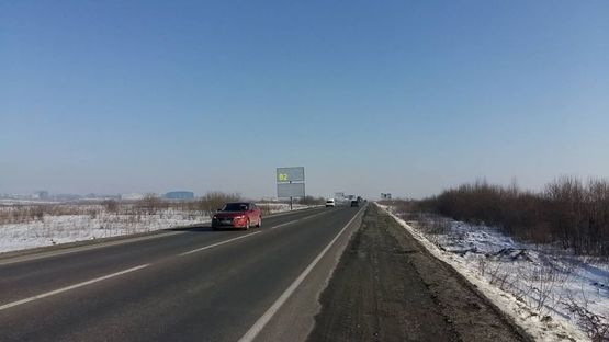 Фото рекламної площини за адресою Об'їзна М-10, З.О. м. Львова, між гот. Панська Гора та ТРЦ King Cross Leopolis в сторону гот.Панська Гора (верхній)