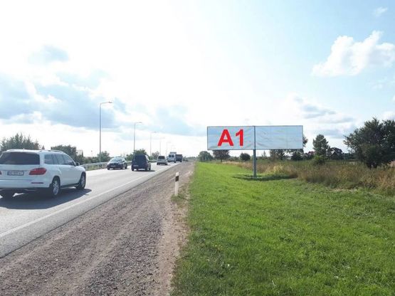 Фото рекламной плоскости по адресу Обїздна М-06, Київ-Чоп, біля гот. Рафаель в сторону ТРЦ King Cross Leopolis 2 (лівий)