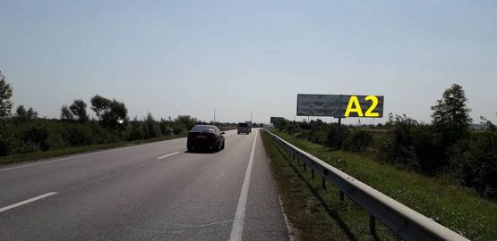 Фото рекламної площини за адресою М-06 Київ-Чоп, перед с. Ямпіль в сторону Винник правий