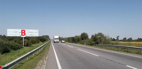 Фото рекламной плоскости по адресу М-06 Київ-Чоп, перед с. Ямпіль в сторону Київа