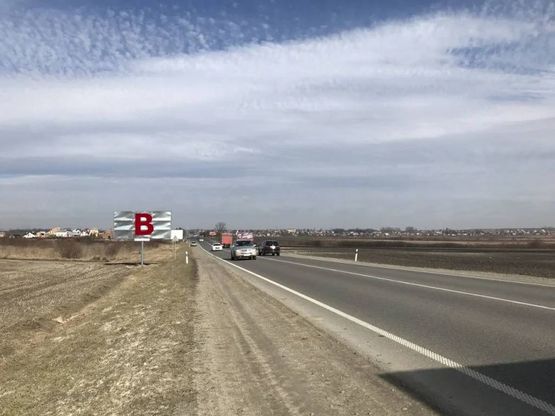 Фото рекламної площини за адресою Обїздна М-06, Київ-Чоп, рух в напрямку до с. Кам"янопіль та в сторону Києва 2