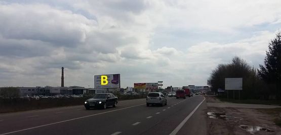 Фото рекламной плоскости по адресу Обїздна М-10, З.О. м. Львова, Автосалон Honda, Епіцентр,Метро в сторону вул.Городоцька