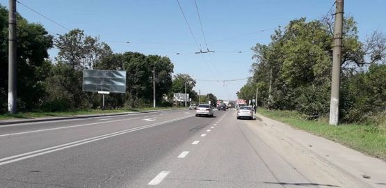 Фото рекламної площини за адресою Н-09 Мукачеве-Львів, Еліт Фрут, вїзд у Львів в сторону вул.Зелена