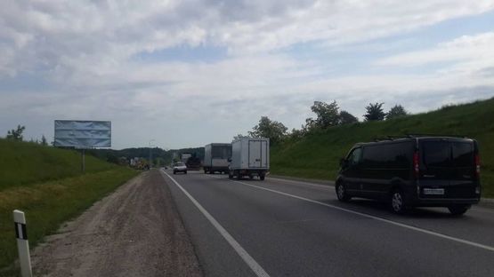 Фото рекламної площини за адресою Обїздна М-06, Київ-Чоп, перед с.Чишки в сторону Виниик