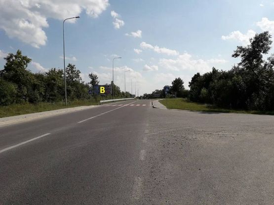 Фото рекламної площини за адресою Т-14-16 Львів-Пустомити-Меденичі, виїз зі Львова за с. Наварія рух в напрямку м. Пустомити