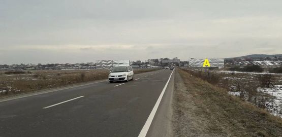 Фото рекламної площини за адресою М-09, Тернопіль-Львів-Рава-Руська, рух від с. Куликів, перед с. Великі Грибовичі у намрямку до м. Львів