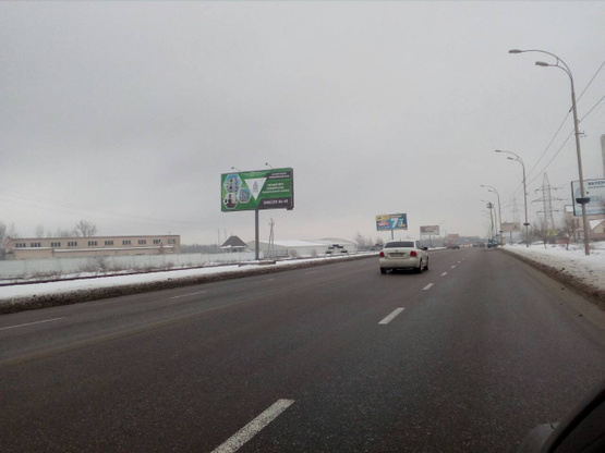 Фото рекламної площини за адресою Набережная, на стороне жд дороги,3-й перед светофором, 250 за поворотом на вул Шевченка направление Киев