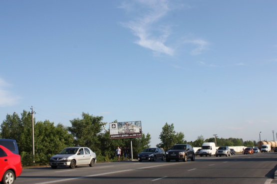 Фото рекламної площини за адресою Вышгород, ул.Набережная ,напротив АЗС АВАКС, направление в Киев
