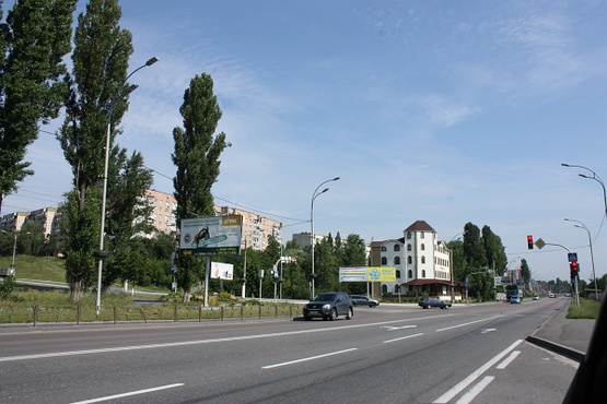 Фото рекламної площини за адресою ул.Набережная -ул.Шевченко из Киева