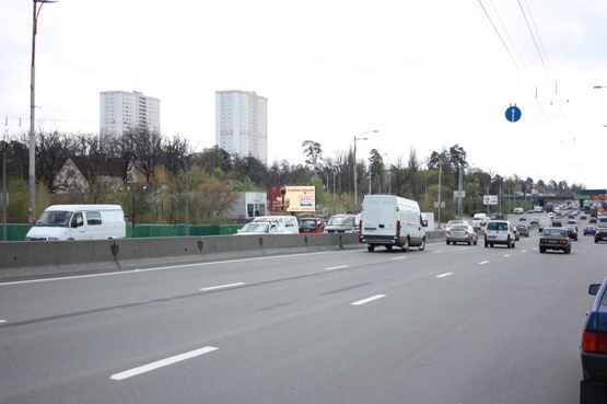 Фото рекламної площини за адресою Палладина 18/30 Крупная транспортная развязка, большое количество банков, офисов, магазинов. БЦ "Хай-Тек парк"