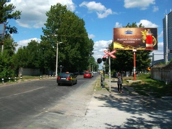 Фото рекламной плоскости по адресу Б.Хмельницького вул., 176