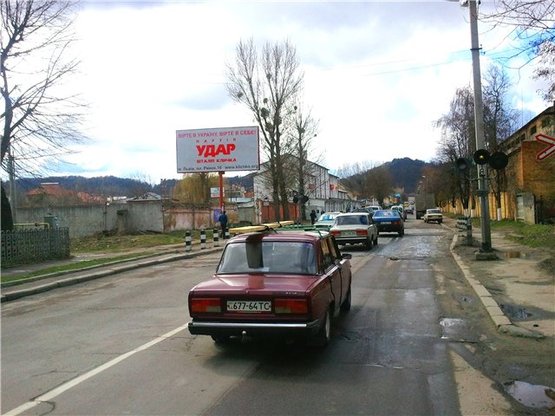 Фото рекламной плоскости по адресу Б.Хмельницького вул., 176