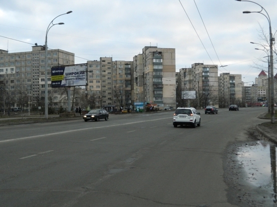 Фото рекламної площини за адресою просп. Героев Сталинграда, 42 (магазин "Сильпо")