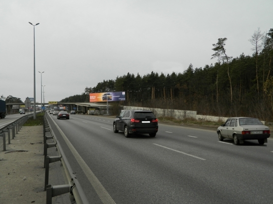 Фото рекламної площини за адресою Житомирская трасса - с.Стоянка - 20 км, напр. из Киева (правый)